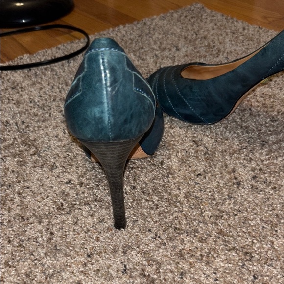 L.A.M.B. Gwen Stefani lamb aqua color size 10 heels - Picture 3 of 9